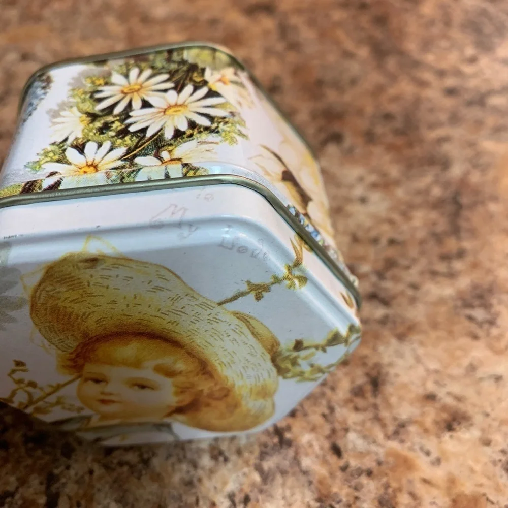 Candle Tins Country Time